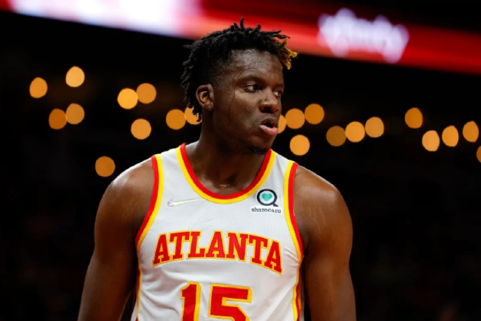 卡佩拉3年2150万重回休斯顿，火箭阵容全面升级